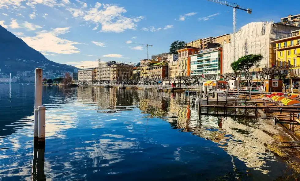 Schweizer Vignette kaufen – Reisen auf der Autobahn in der Schweiz Schweizer Vignette kaufen – Reisen auf der Autobahn in der Schweiz