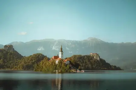 Slowenische Autobahnen - Alles, was Sie über das slowenische Vignette-Kaufsystem wissen müssen