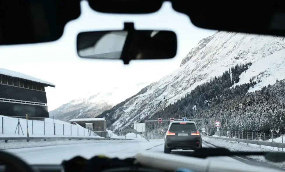 Schweizer Autobahnen und die Vignetten für 2024 Schweizer Autobahnen und die Vignetten für 2024