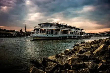 Reisemöglichkeiten in Ungarn auf der Autobahn