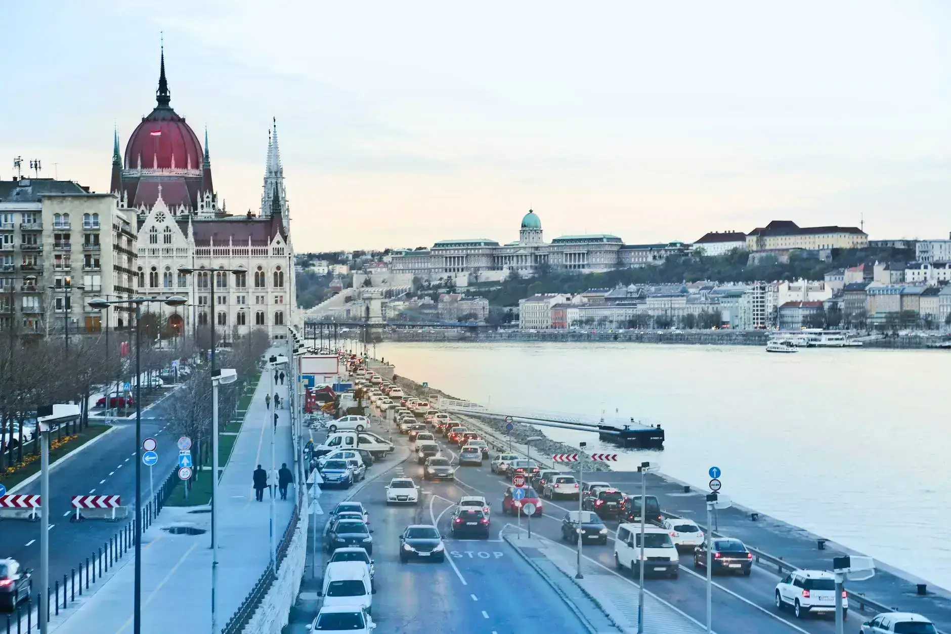 Hungarian e-vignette - Travel options on highways in Hungary